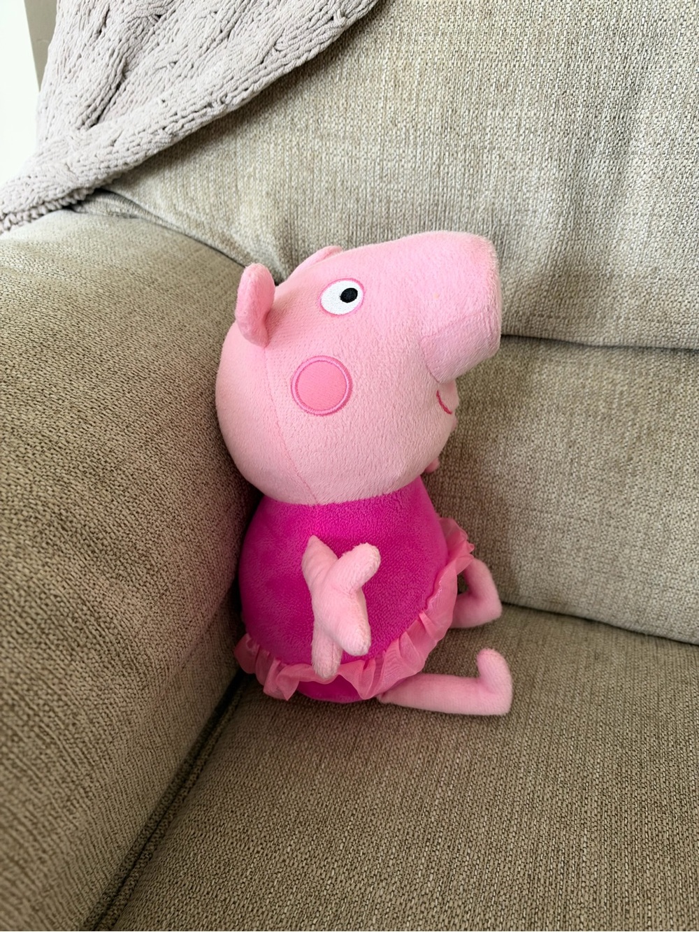 Ballerina Peppa Pig plushie